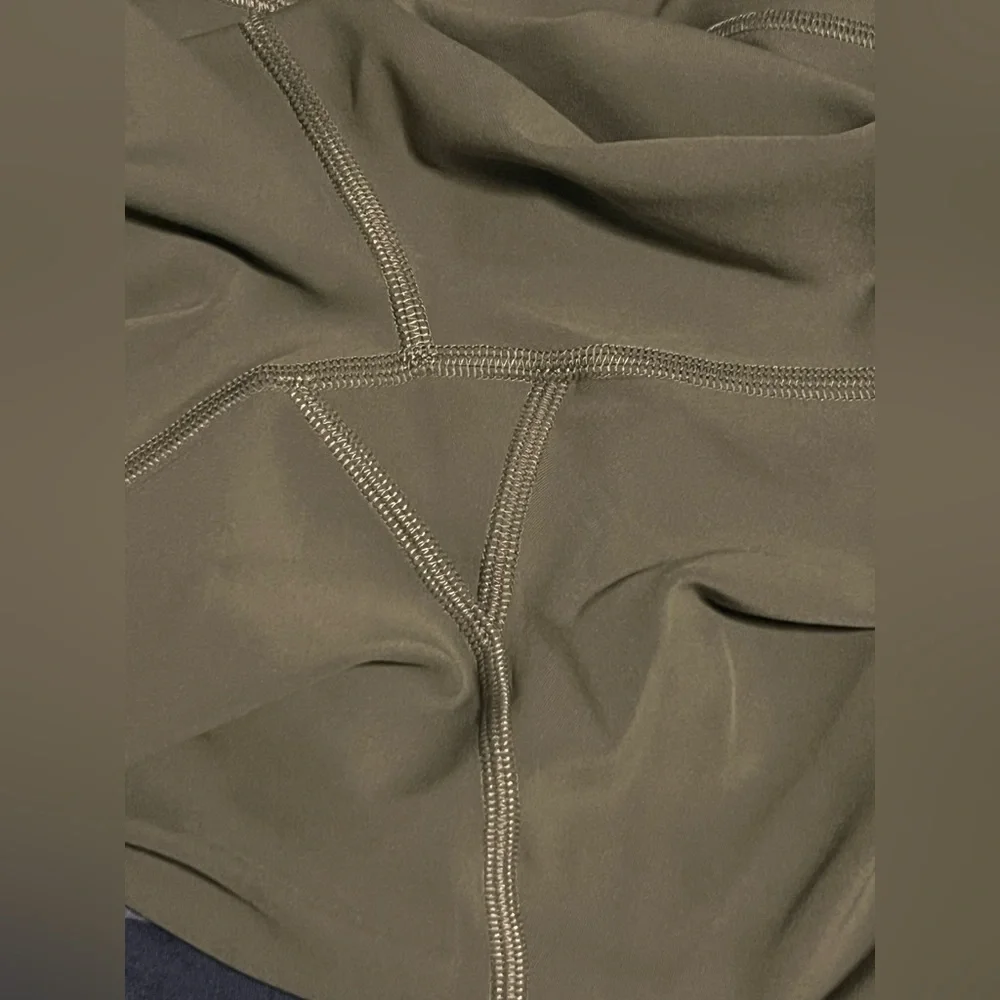 🍋 NWOT Lululemon Nulu Colour Block HR Crop 23" - Green Twill/Green Fern - Sz 8 - Picture 8 of 13